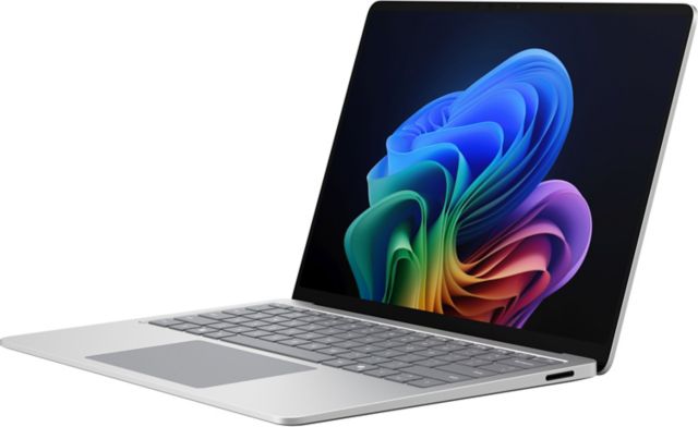 Microsoft Surface Laptop 7 Copilot+ PC 13.8'' - Intel Core Ultra 5 - 16GB Ram - 256GB - Platinum - ONLINE ONLY